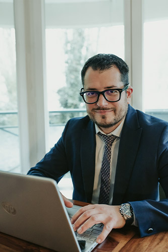Avocat droit public Paris 8